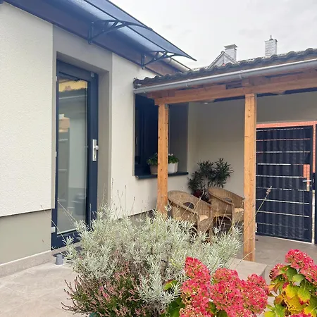 Suesses Gaestehaeuschen In 1a Lage *