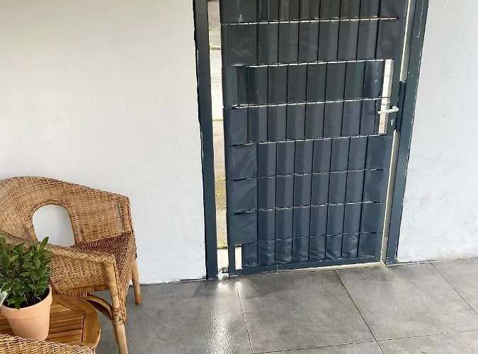 Süßes Gästehäuschen In 1a Lage *